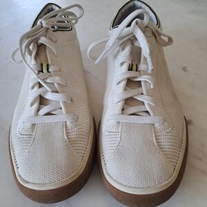 Rothy's White and Brown Minimalist Sneakers B3